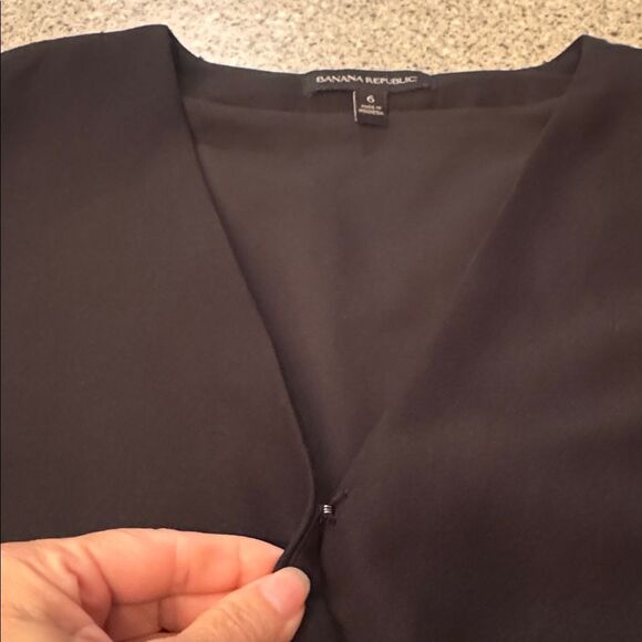 BANANA REPUBLIC Black Flutter Sleeve V-Neck Jumpsuit - Picture 5 of 13